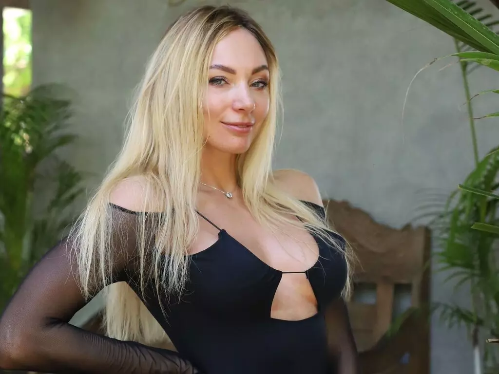 KareenaCox Porn Vip Show