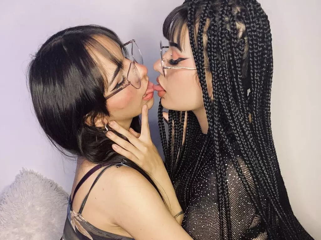 LizzyAndCami Porn Vip Show